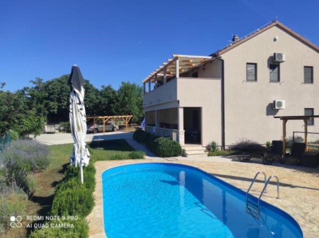 Vikendica Donji Humac - B&B Donji Humac
