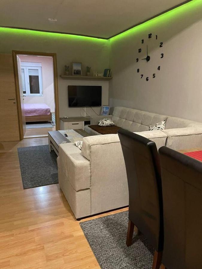 Modern 2 Bedroom Flat in Mostar Centre - Bed and Breakfast Mostar