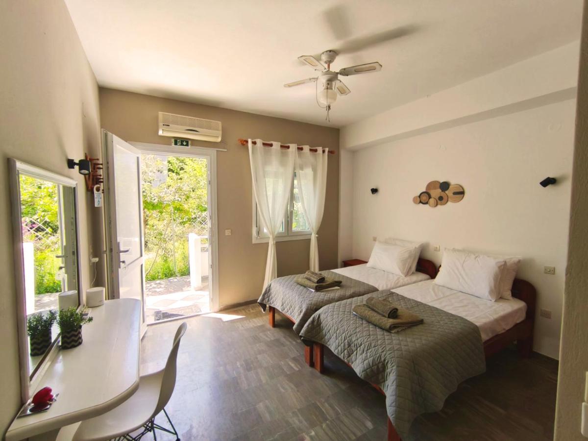 One-Bedroom Apartment with Garden View