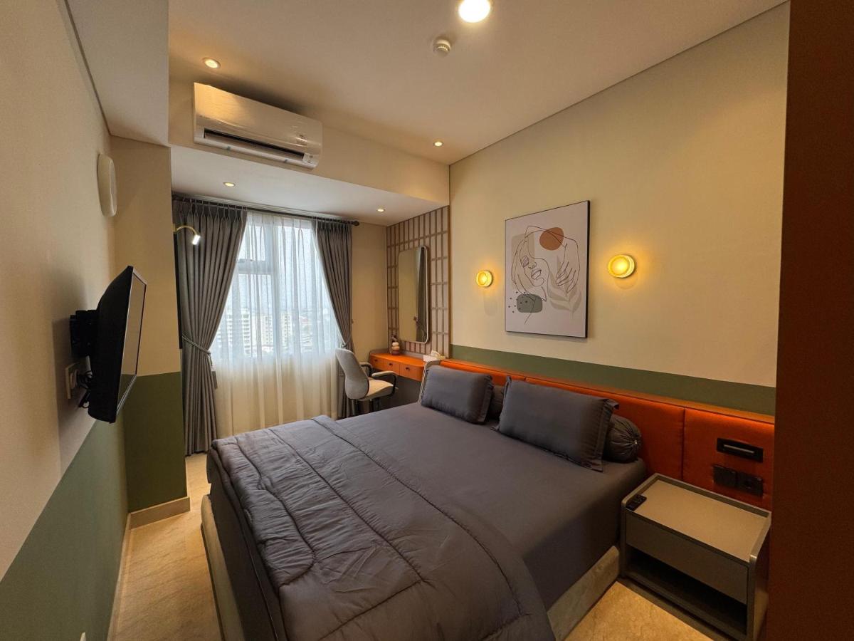 Podomoro Medan Lexington Tower - Japandi Modern - New Renovated 2 BR- direct mall access - Bed and Breakfast Medan