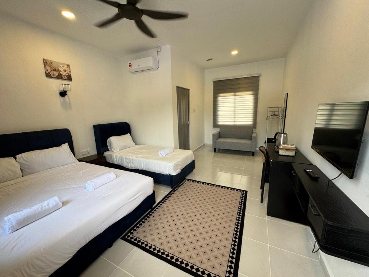 Deluxe Triple Room