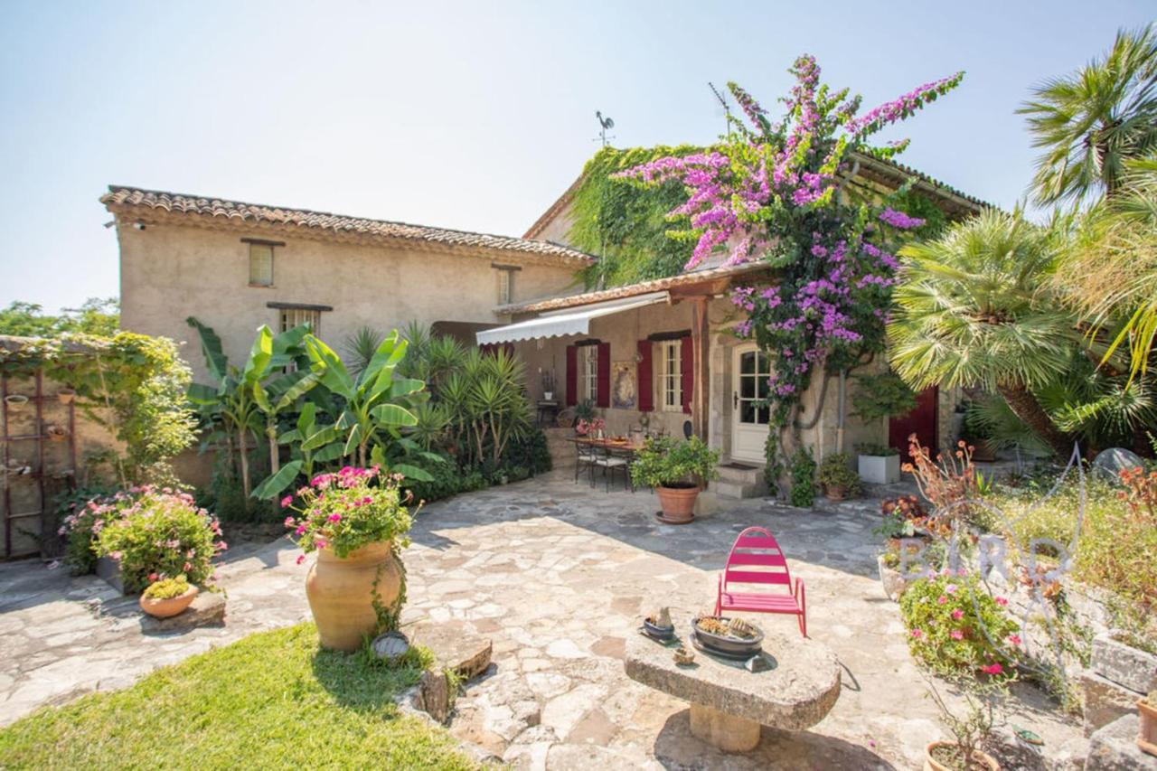 Sumptuous Provencal farmhouse at the foot of the village of Fayence - Ferienwohnung Fayence