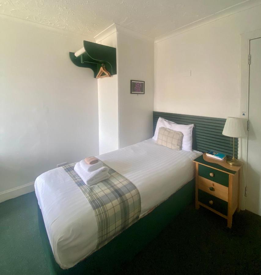 Single Room with Private Bathroom