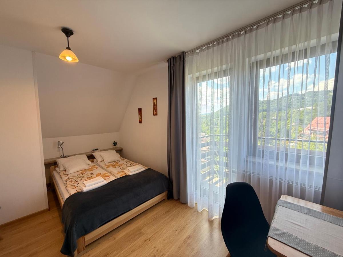 Quadruple Room with Mountain View