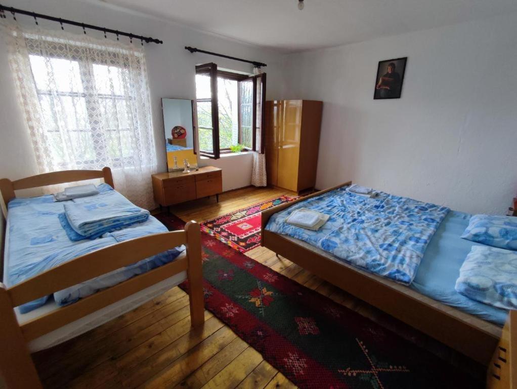 Chambre Double Deluxe (2 Adultes + 1 Enfant)