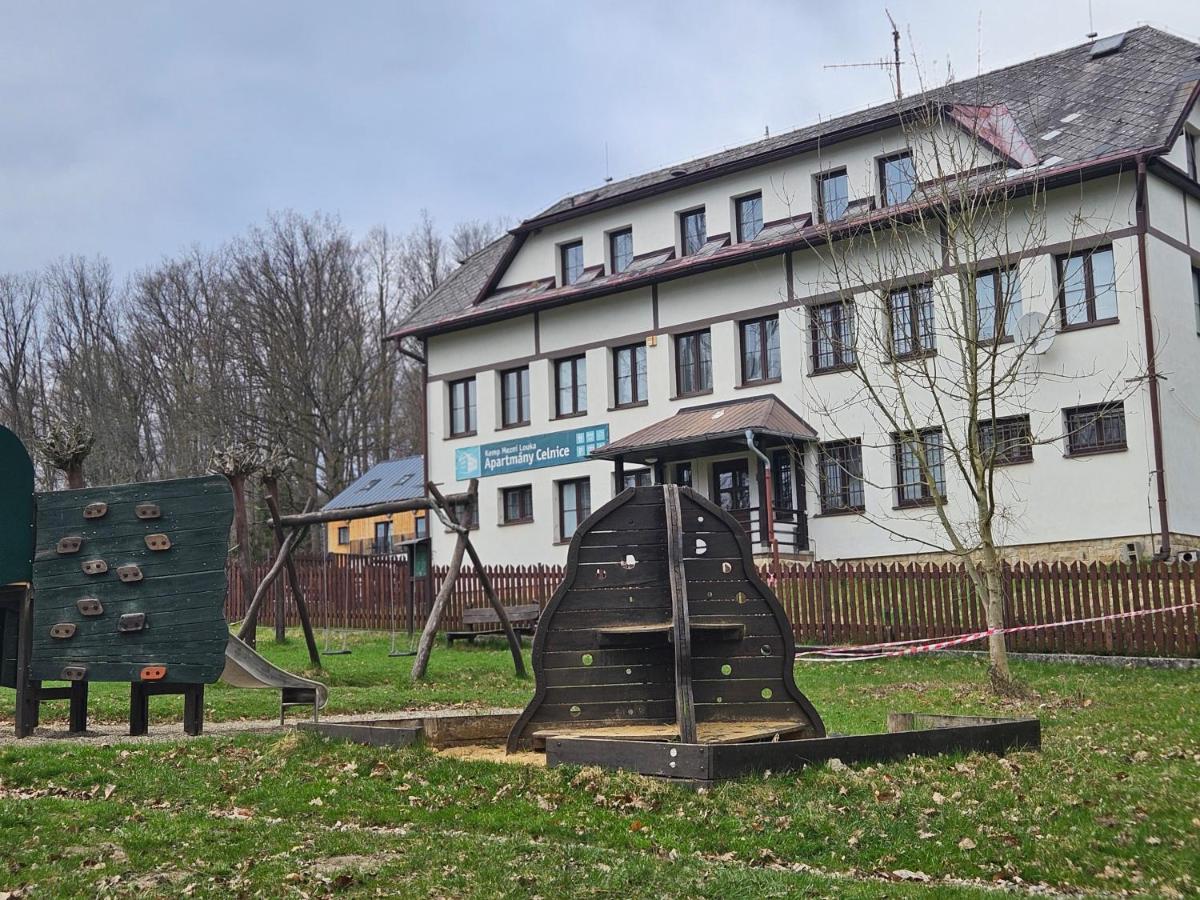 Kemp a apartmány Mezní Louka - B&B