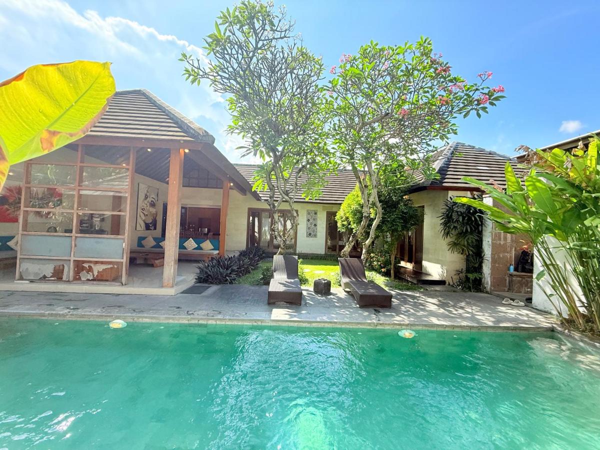 Bunga Neil Villa - Ferienwohnung Seminyak