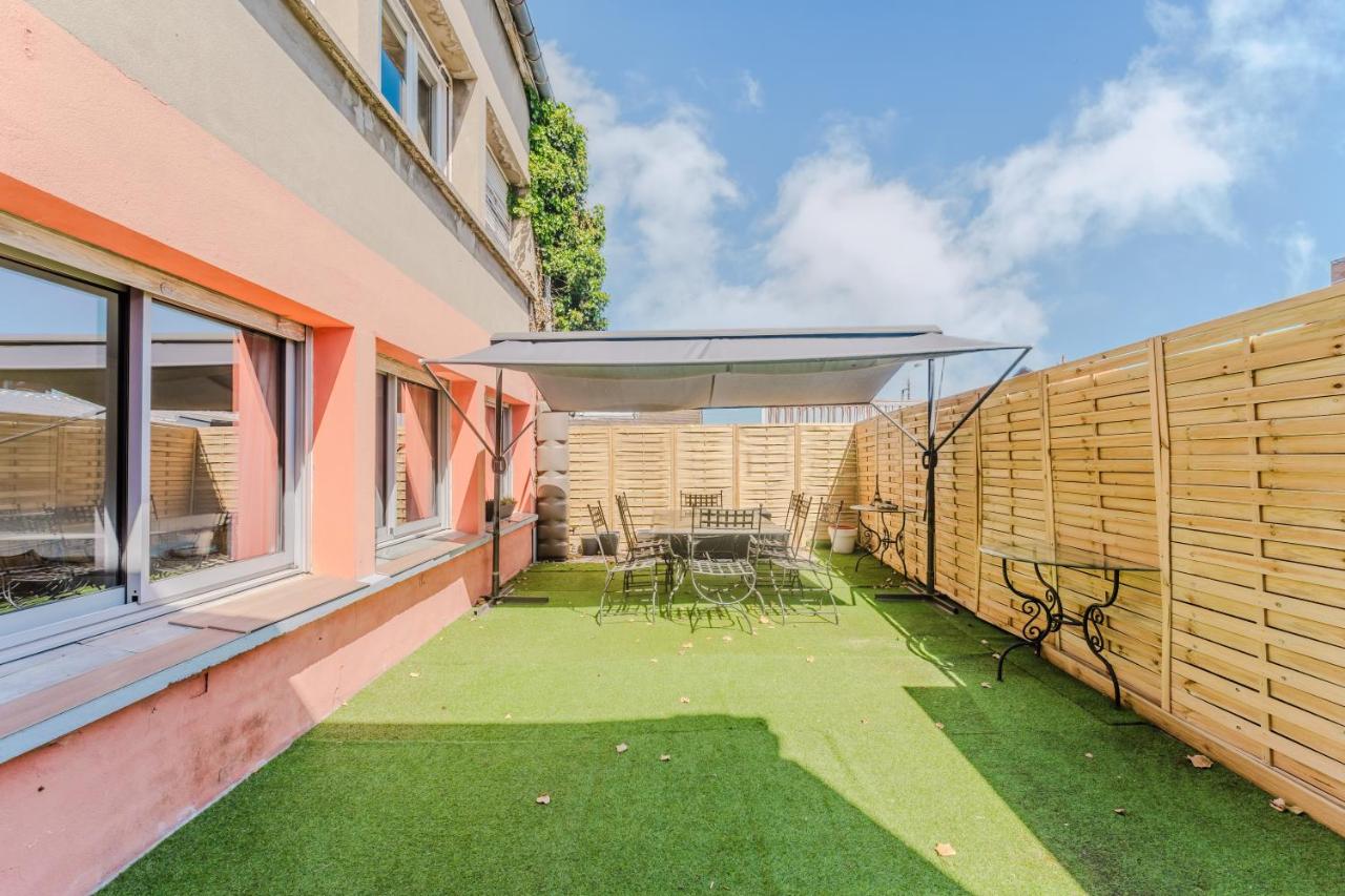L'Hospice, T3 avec terrasse, 10min de la gare - B&B
