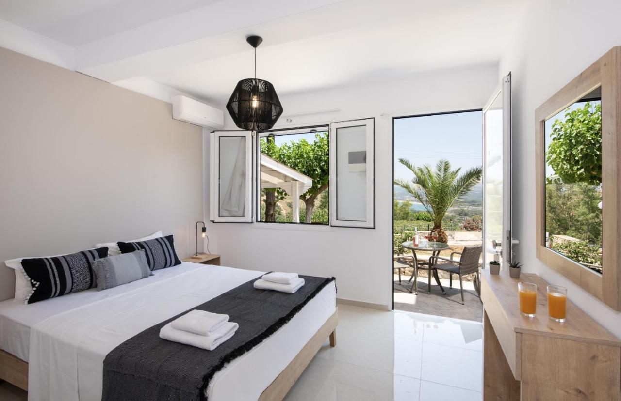 Stardust Rooms & Apartments - B&B Axioúpoli