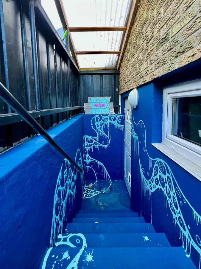 The Abyss - B&B