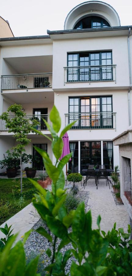 Nomad Rooms - B&B Mostar