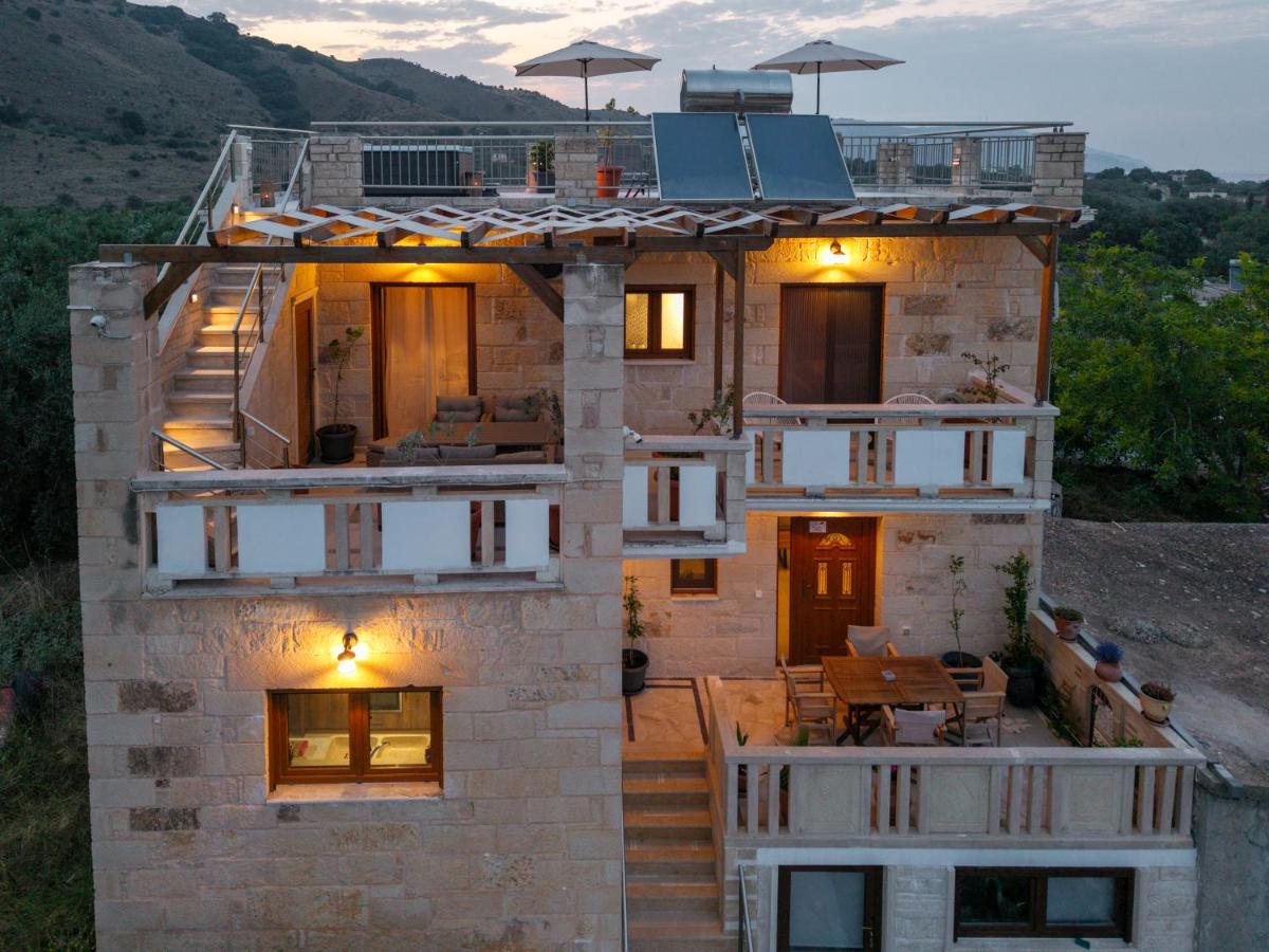Lithus Retreat with Jacuzzi and 360 Views - B&B Georgioupolis
