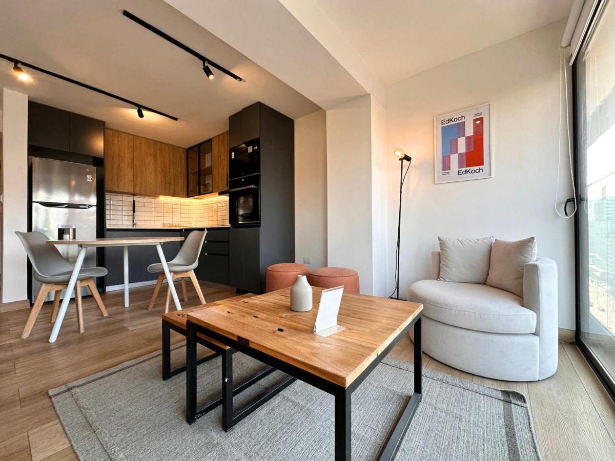 Vive la Modernidad Estudio en barrio el Golf - B&B Santiago de Chile