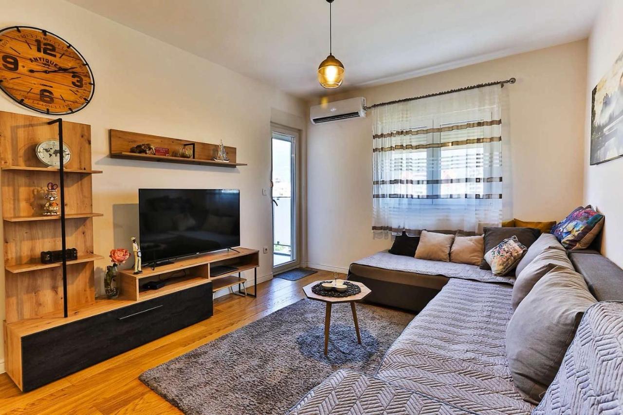 Apartment Alex - B&B Antivari