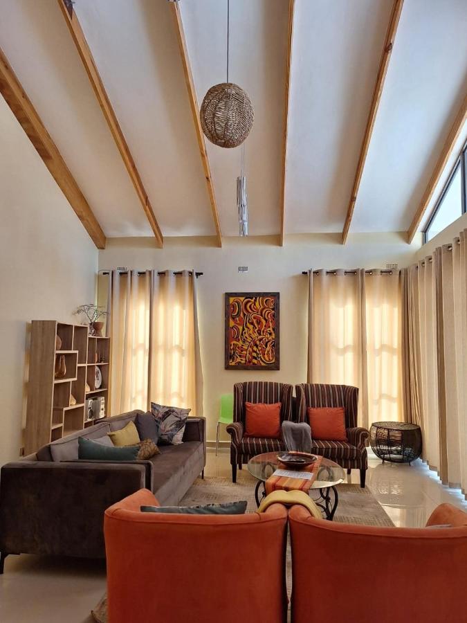 New, modern, airy luxurious 3 bed Home,Monavale Strathaven - Ferienwohnung Harare