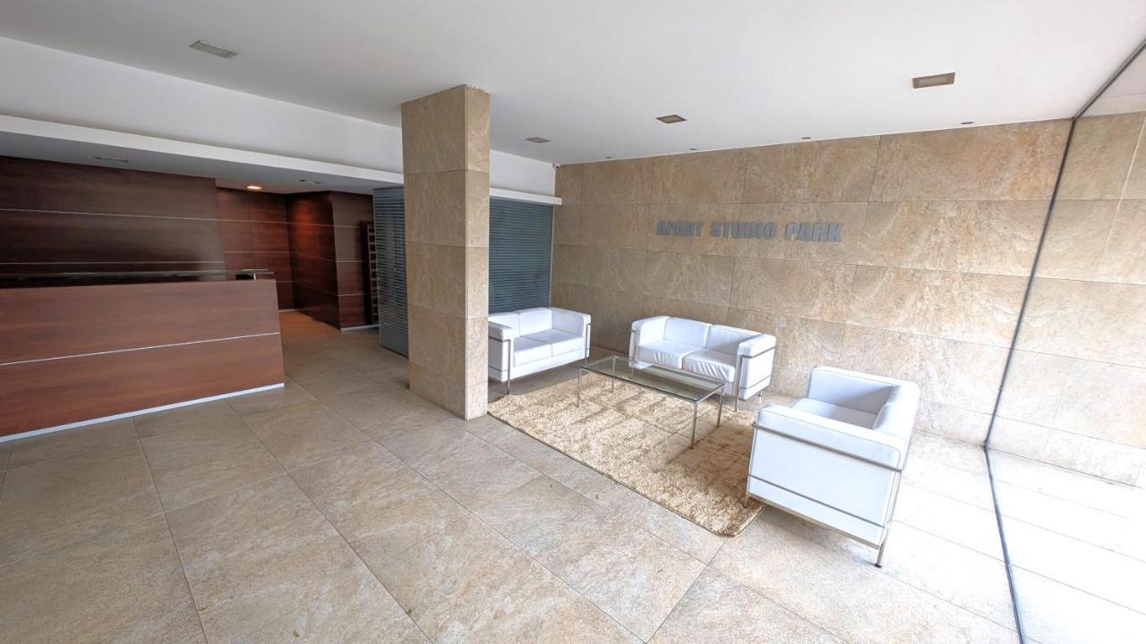 3375 Home - A pasos de Montevideo Shopping, la playa y WTC - B&B