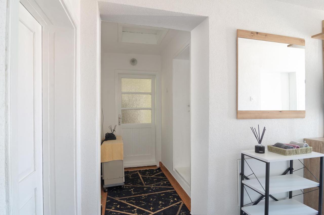 Split House Sarajevo with Private Parking - Chambres d’hôtes Sarajevo