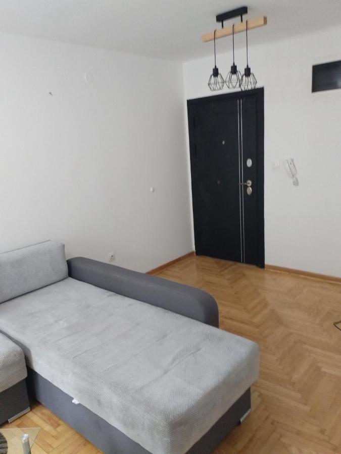 Apartment at Bubanj Kragujevac Stan na Bubnju Kragujevac - B&B