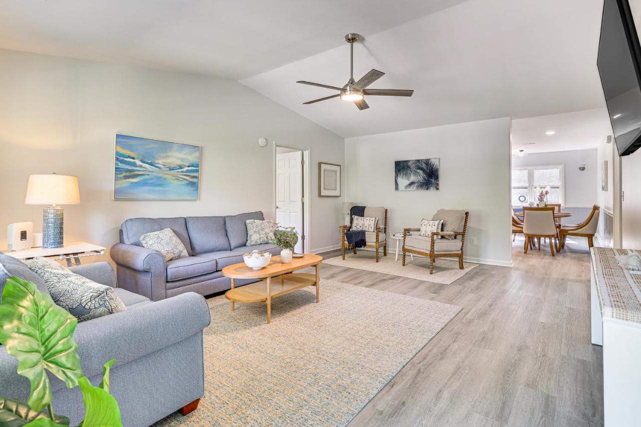 Newly Renovated Home in Oak Island! - B&B Oak Island
