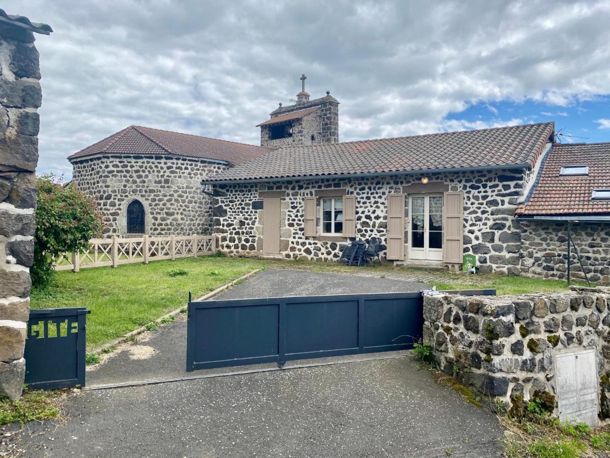 Gîte Charmant à Alleyrac: Randonnées, Nature et Confort Moderne - FR-1-582-66 - B&B