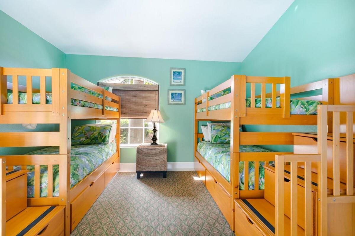 Luxury 3 Bed 2 Bath Home with Pool and Spa - B&B Naples