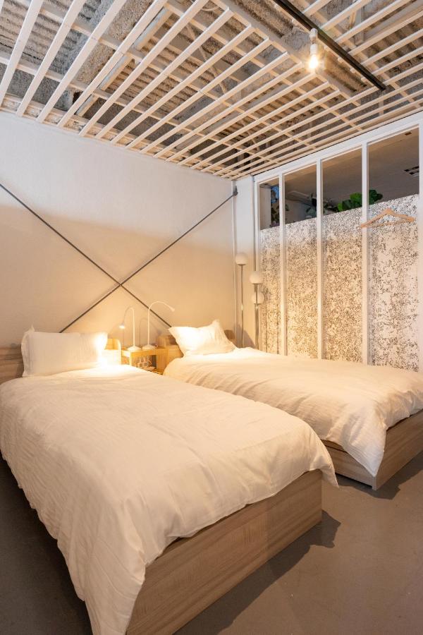 CREA BASE -Indoor Glamping Retreat- - B&B Tokyo