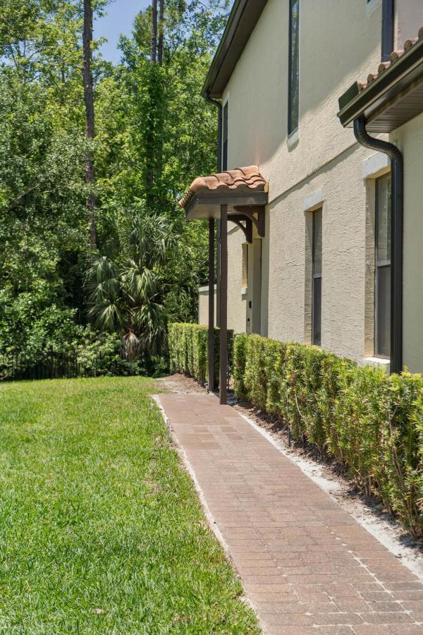 The Chic Escape by Rosangela 20 min from Disney - B&B Kissimmee