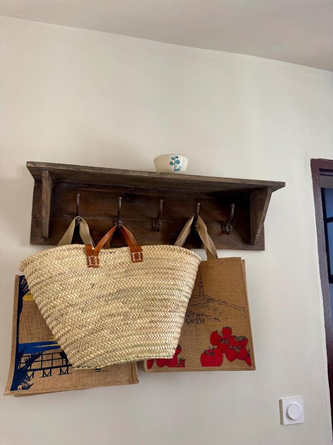 Charming house in the village center of Venasque - Ferienwohnung Venasque