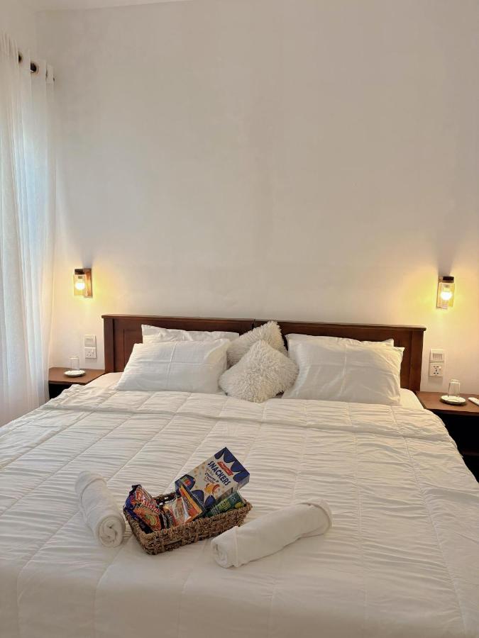Deluxe Double Room (2 Adults + 1 Child)