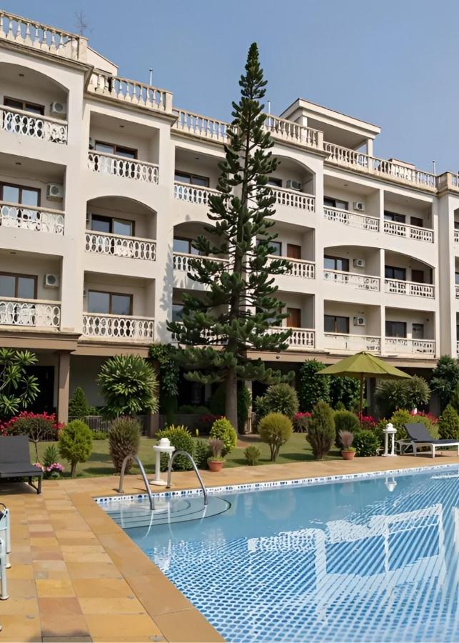 Sea View, Luxury 2BHK Apartment, Dona Paula - B&B Dona Paula