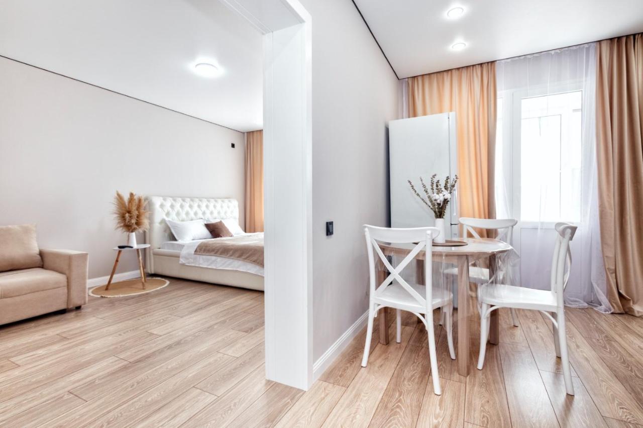 Стильные апартаменты возле Спортивных комплексов - B&B