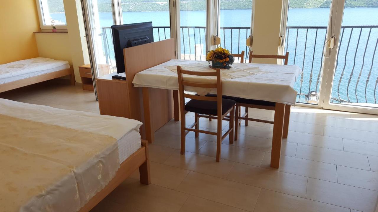 Studio Apartment with Sea View