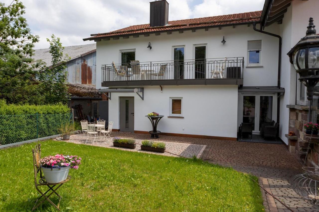 Ferienwohnung Reesberg-Stube - B&B Rengersfeld