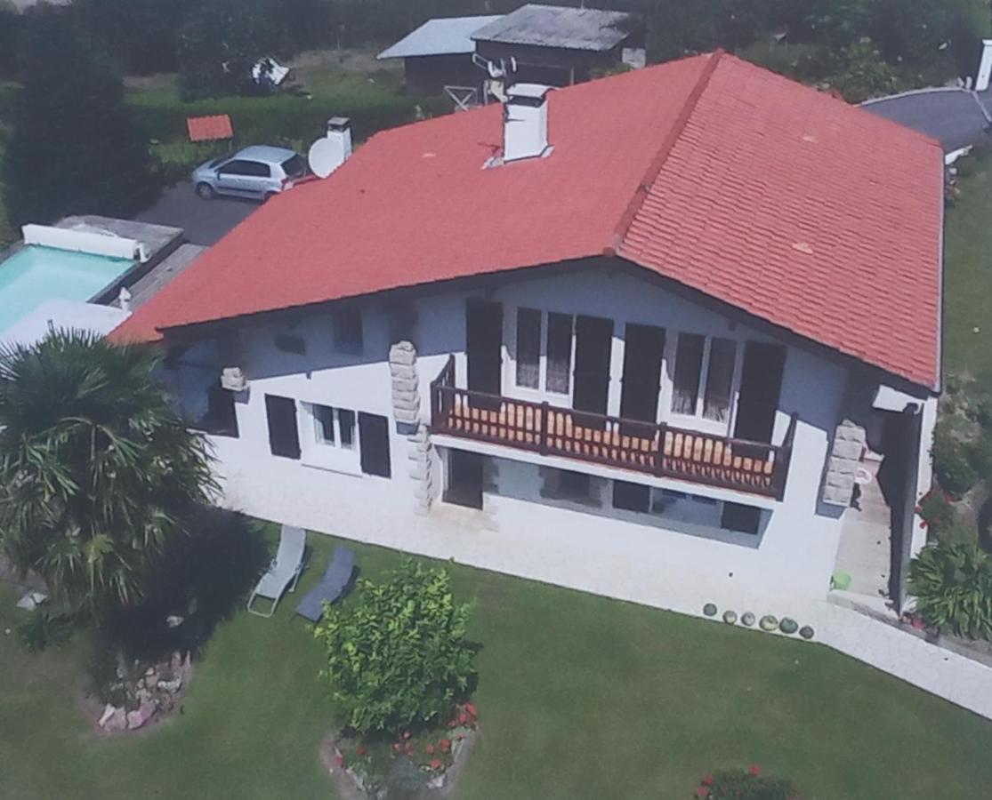 La Casita de Rose 26m2 climatisé proche plage Hendaye et frontière Parking privé Calme Jardin - Chambres d'hôtes Urrugne