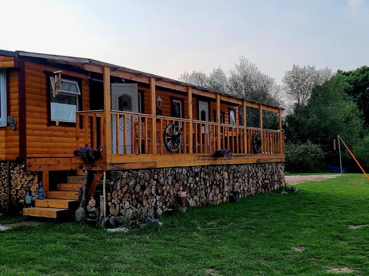 Minijos Slėnis Ant Minijos upės kranto Pirtis jaccuzi Privatus namas Šeimai - B&B