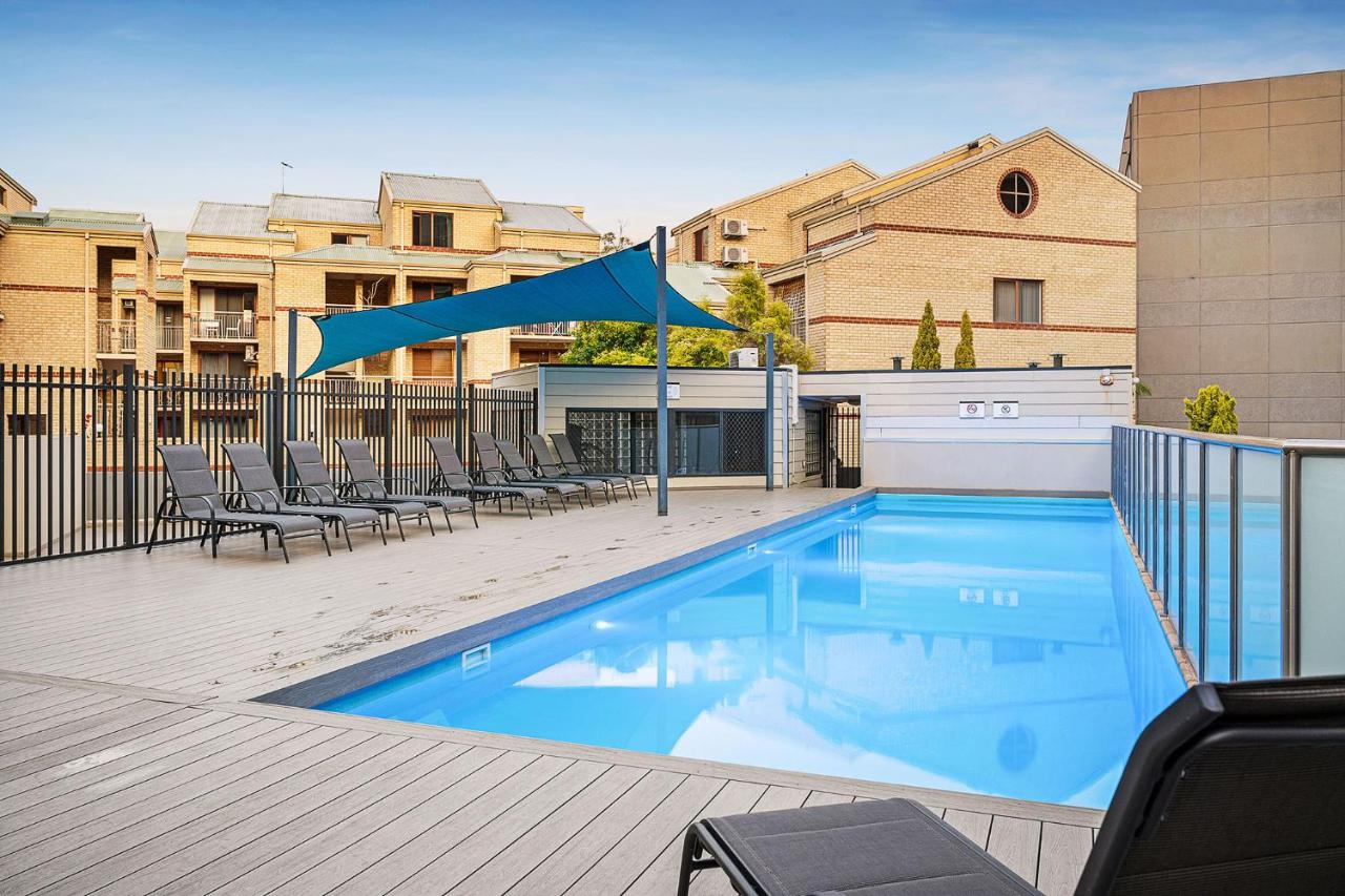 Bespoke East Perth - Sleeps 2 - Superior Wifi - B&B