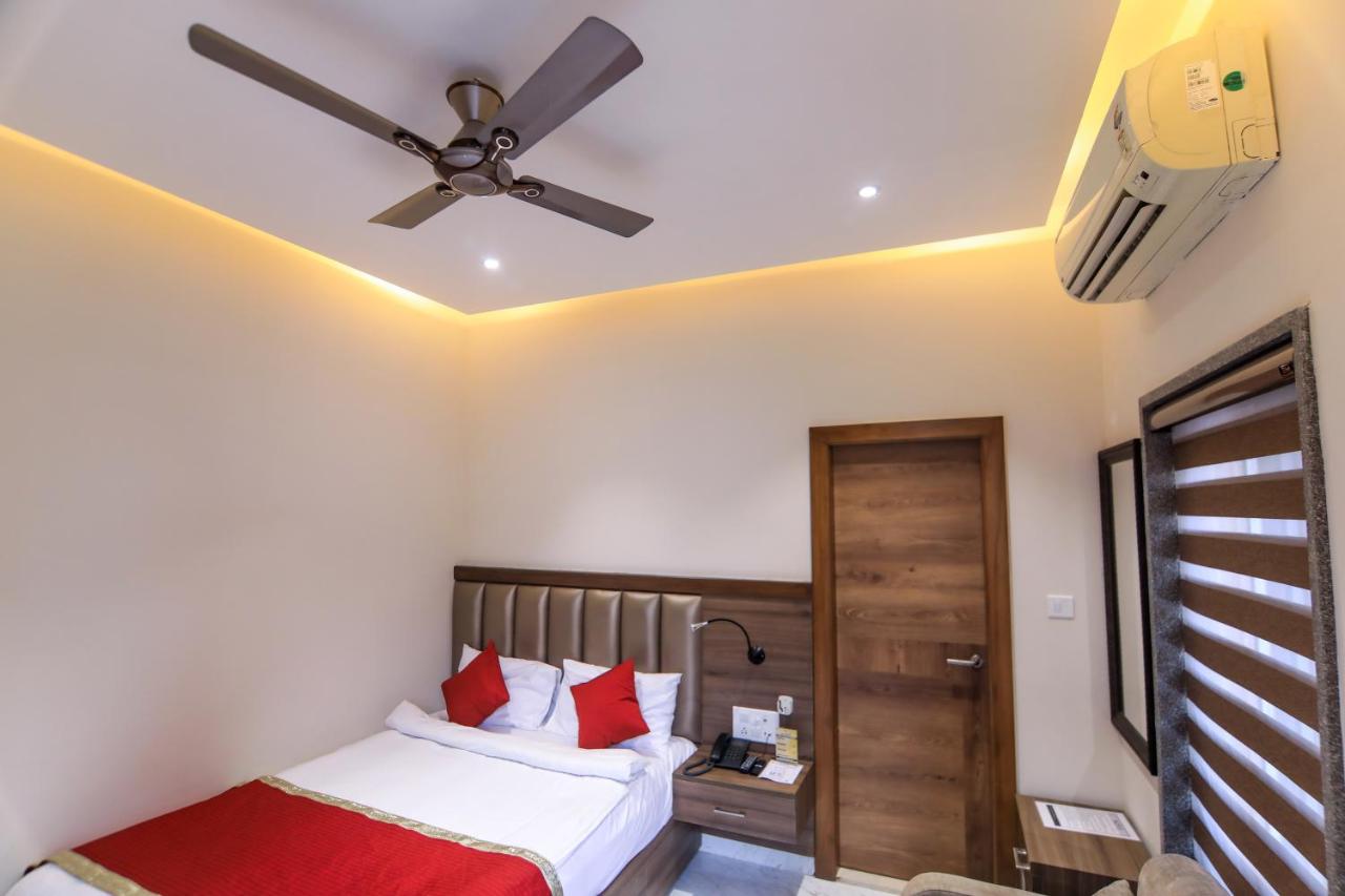 Deluxe Single Room with Balcony