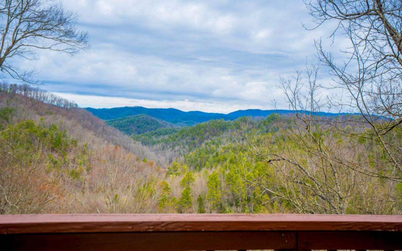 Homestead Hideaway - B&B Sevierville