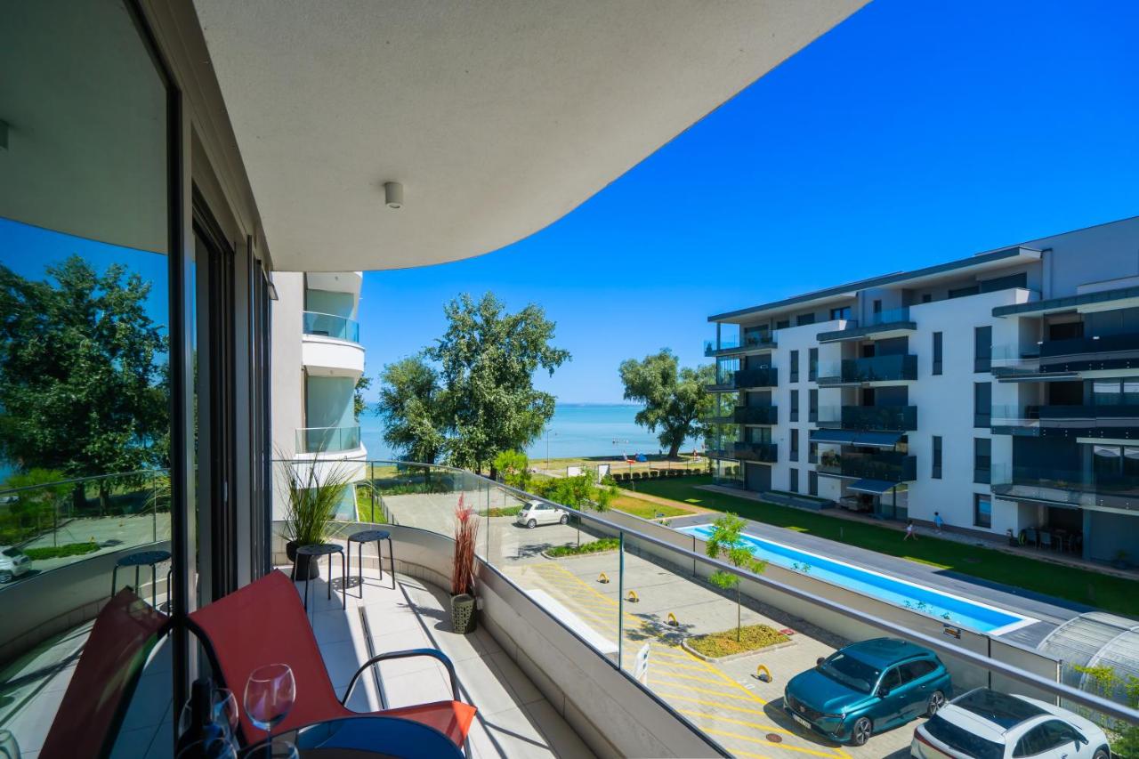 MyFlat Wave Botanic Apartment - B&B Siófok