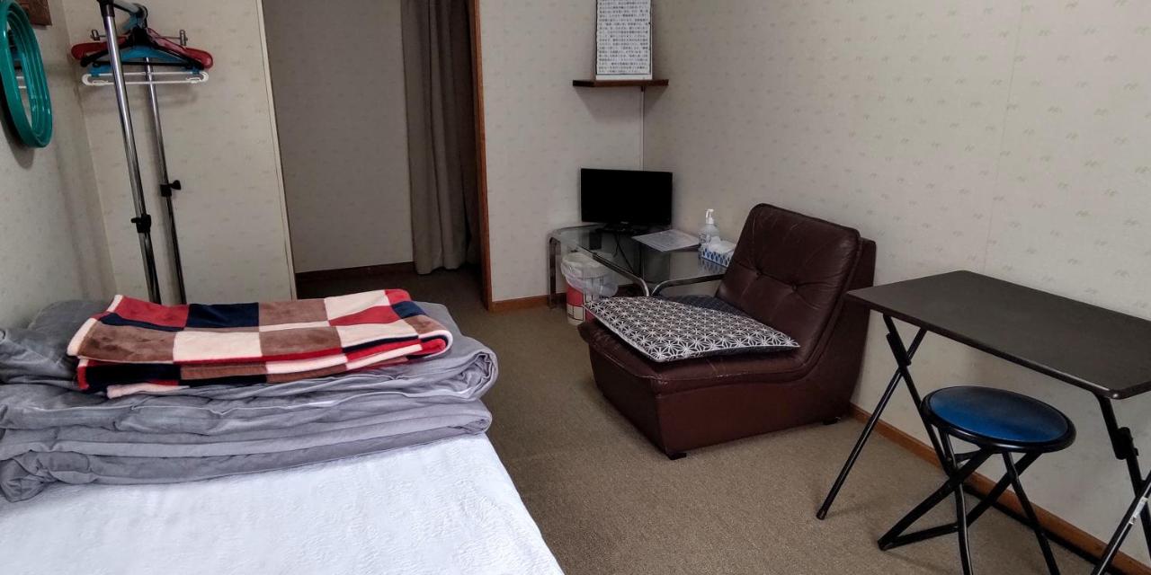 Eenpersoonskamer met Gedeelde Badkamer