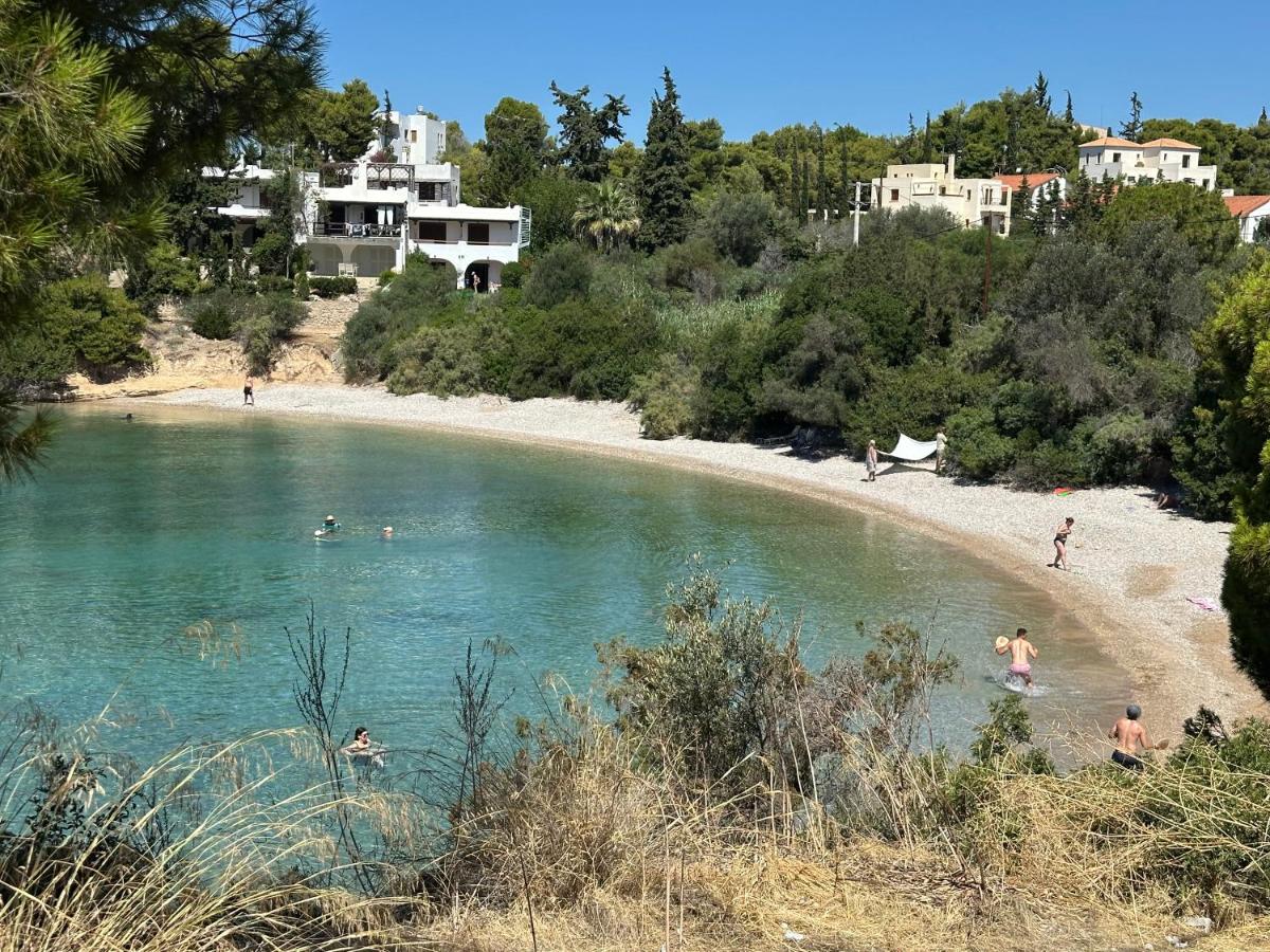 Beautiful summer house 5' from the beach - B&B Karafotaíika