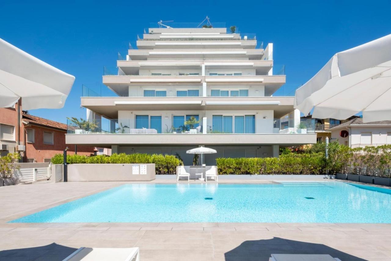 Tahiti Mare App A7 e A8 RESIDENCE FRONTEMARE - Ferienwohnung Lido di Jesolo