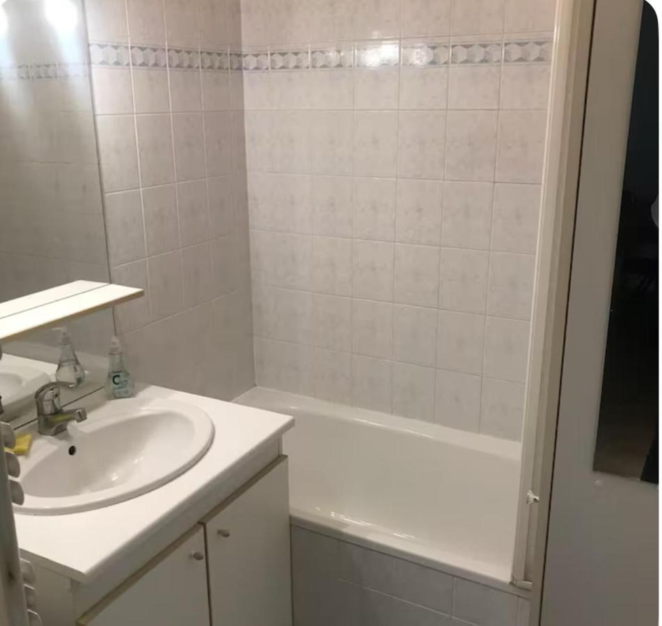 2 pieces Chatillon au pied du T2 - 10 minutes du metro - Chambres d’hôtes Châtillon