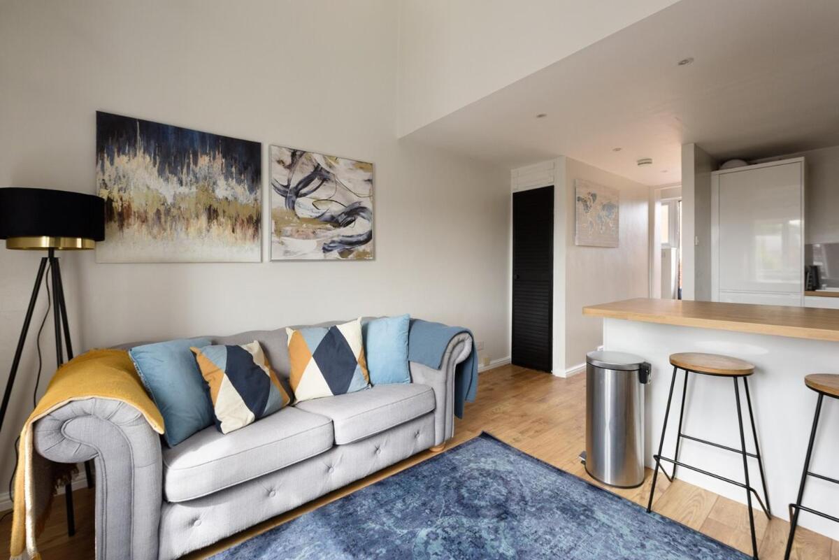 Unique Maisonette at Town Center - B&B