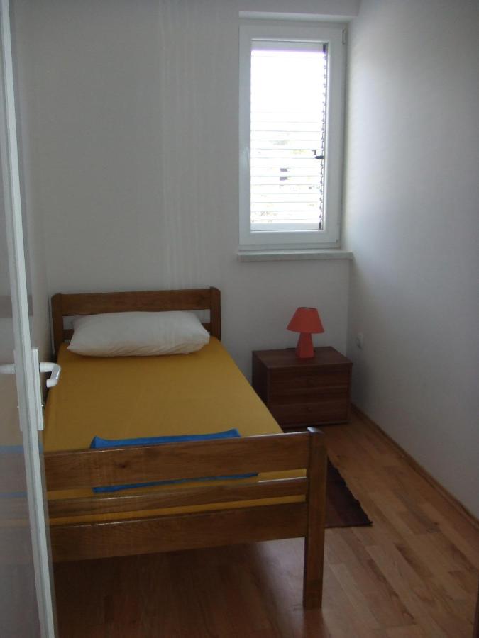 Apartment mit 2 Schlafzimmern und Balkon