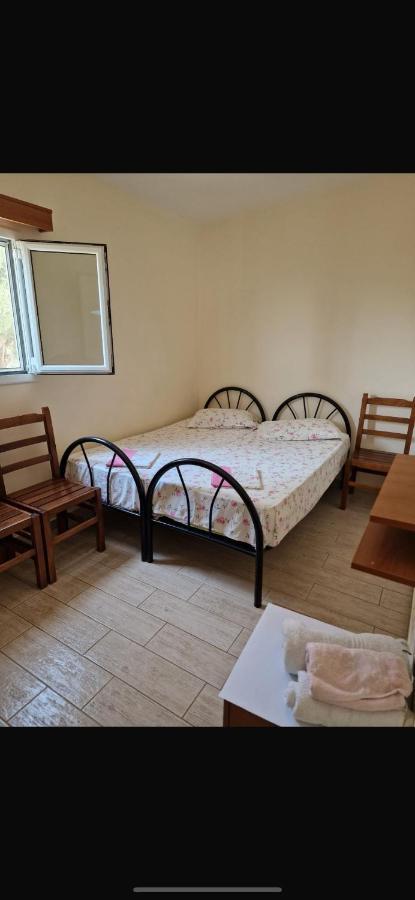 Silvana Room - B&B Himarë
