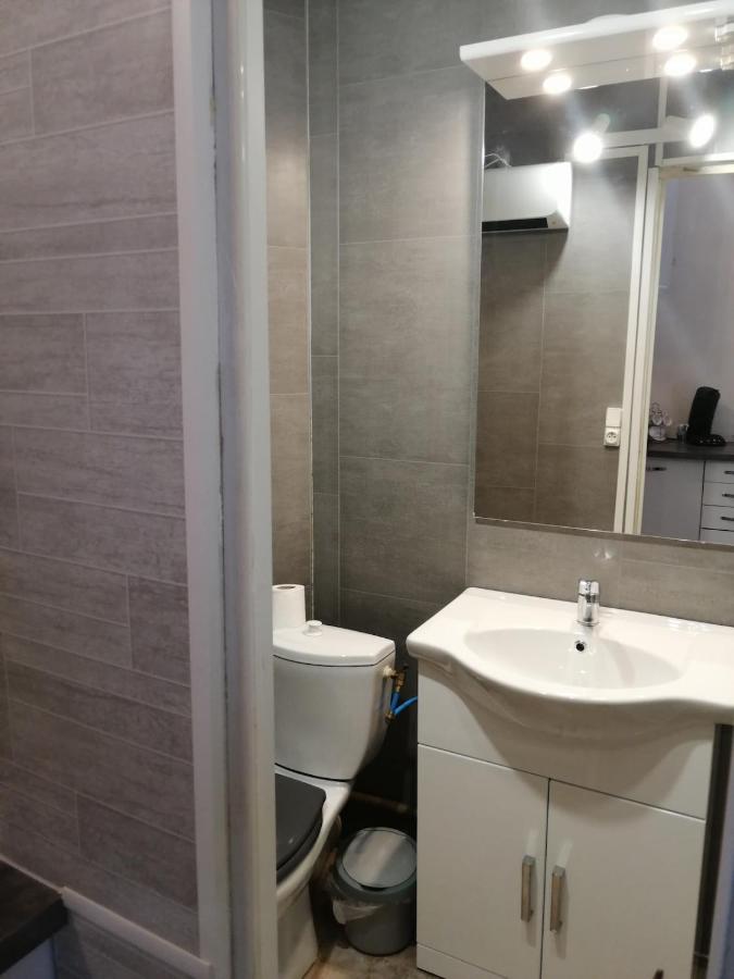 Studio tout équipé avec internet - B&B Aubenas