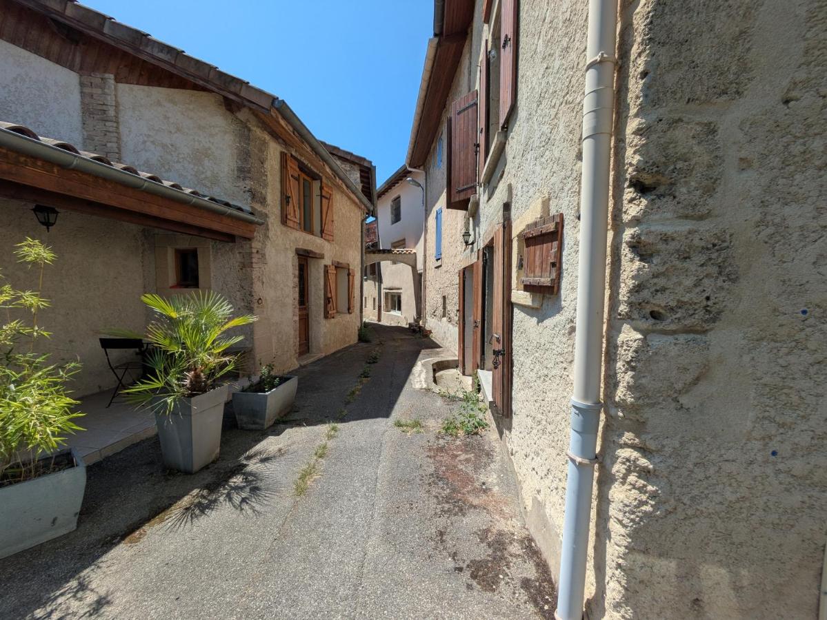 Maison avec terrasse, 10 min de Valence - B&B