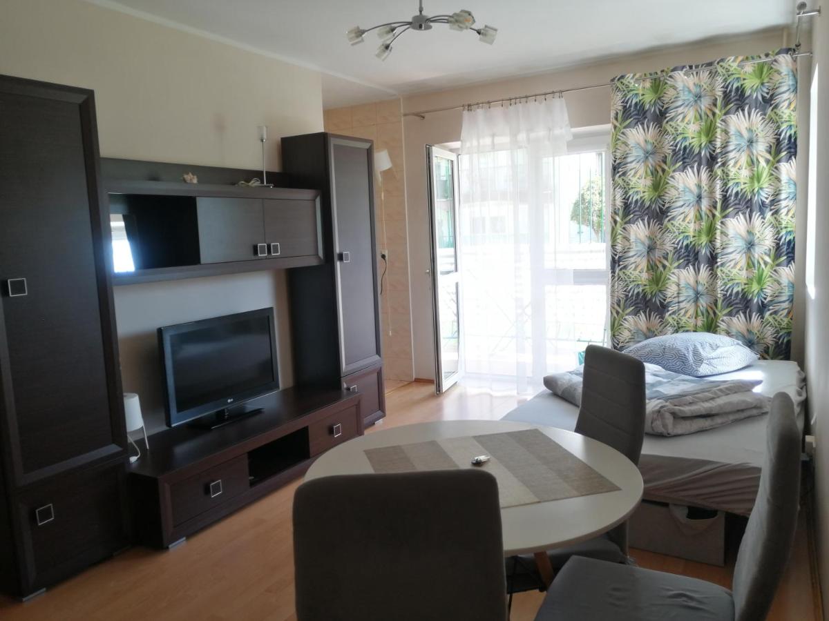 Apartament 300m od pięknej plaży Studio apartment 300m from a beautiful beach - Chambres d’hôtes Sopot