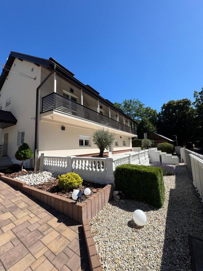 Penzión Odysea - B&B Vinné